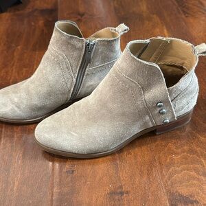 Franco Sarto Taupe genuine Suede Booties